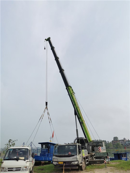 哈巴河县桥梁建设吊装案例